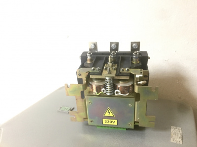 Контактор вакуумный КВТ-1,14 160А